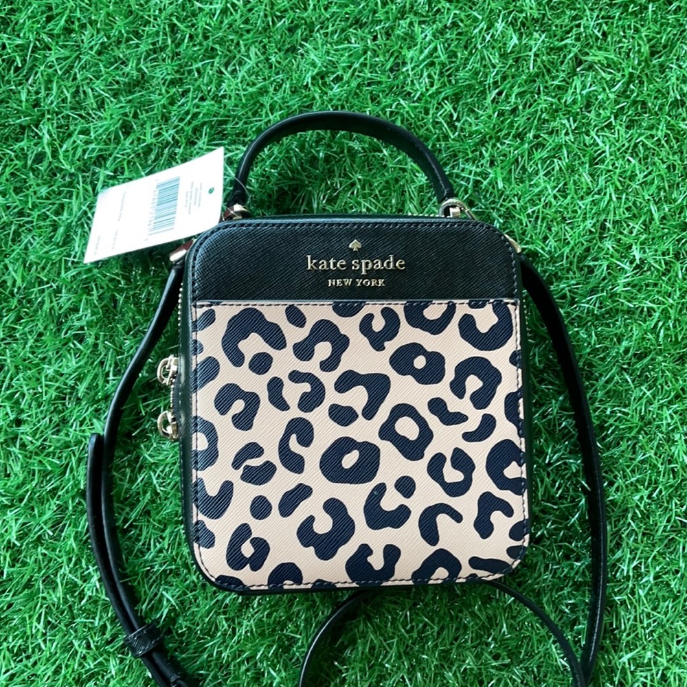 Kate Spade daisy graphic leopard vanity crossbody